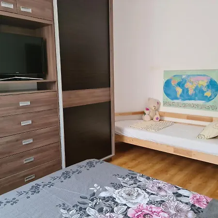 Appartamento Pool & Bbq Garden Oasis, Quiet Relaxation Near The Beach, Free Parking, Fast Wifi