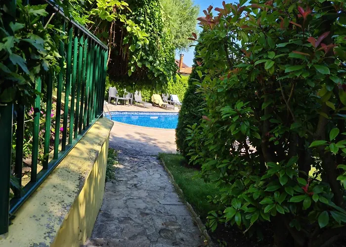 Cozy Apartment With Pool, Lovely Garden, Bbq Varna